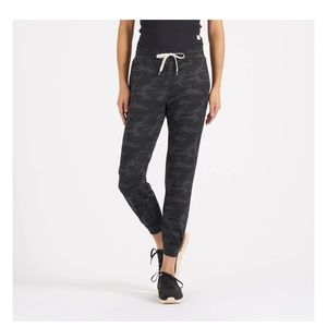 Vuori performance jogger - small long